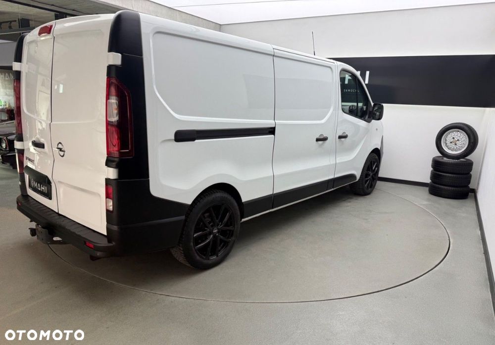 Opel Vivaro - 12