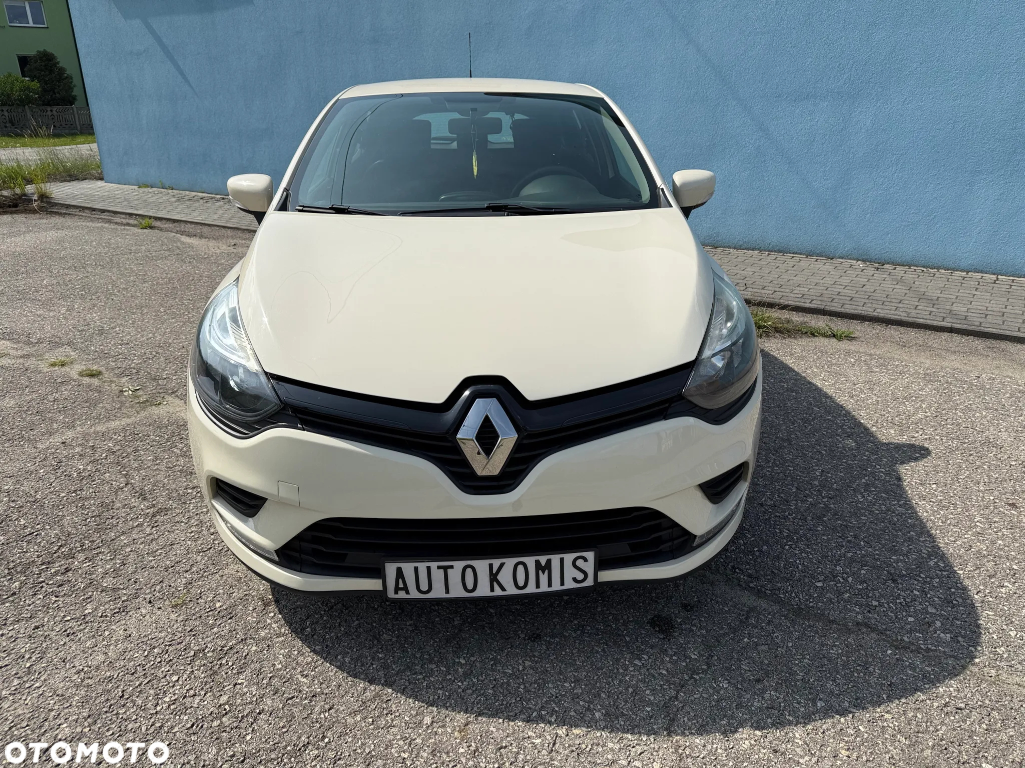 Renault Clio 1.2 16V 75 Life - 25
