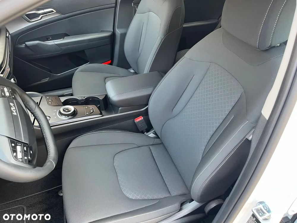 Kia Sportage 1.6 T-GDI HEV M 2WD - 11