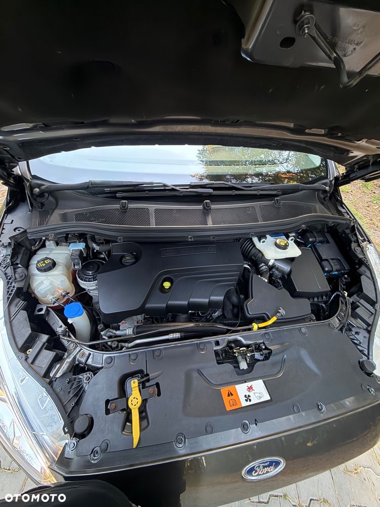 Ford S-Max - 16