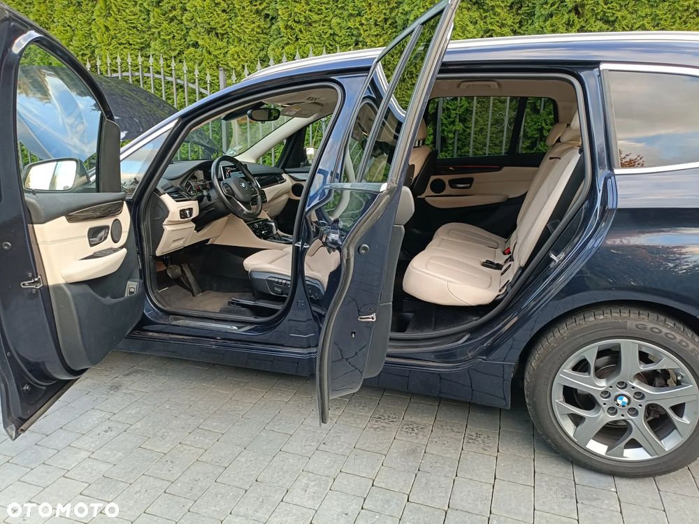 BMW Seria 2 218d Luxury Line sport - 23