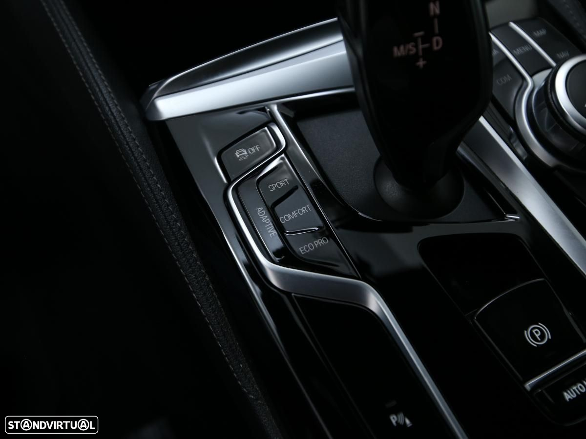BMW 520 d Line Luxury Auto - 32