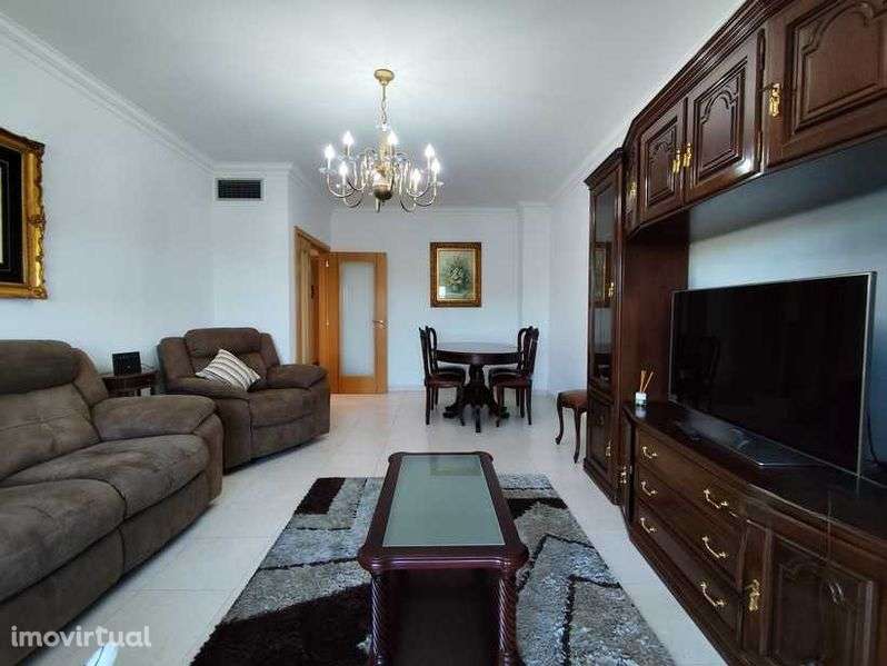 Apartamento T2 de 2010 com Garagem e Arrecadação - Cruz de Pau, Seixal - Grande imagem: 3/11