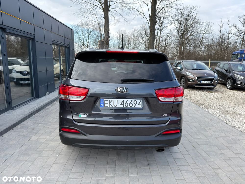 Kia Sorento - 13