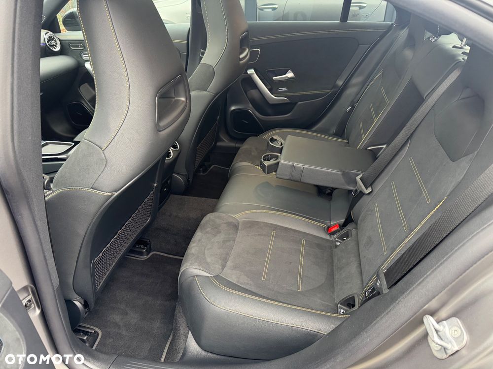 Mercedes-Benz CLA AMG 45 S 4Matic+ AMG Speedshift 8G-DCT Stree Style Edition - 28