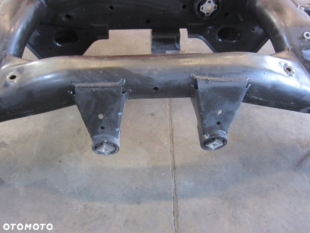 BMW X3 F25 X4 F26 BELKA ZAWIESZENIA TYLNEGO SANKI TYŁ 33316857983 6857983 - 2