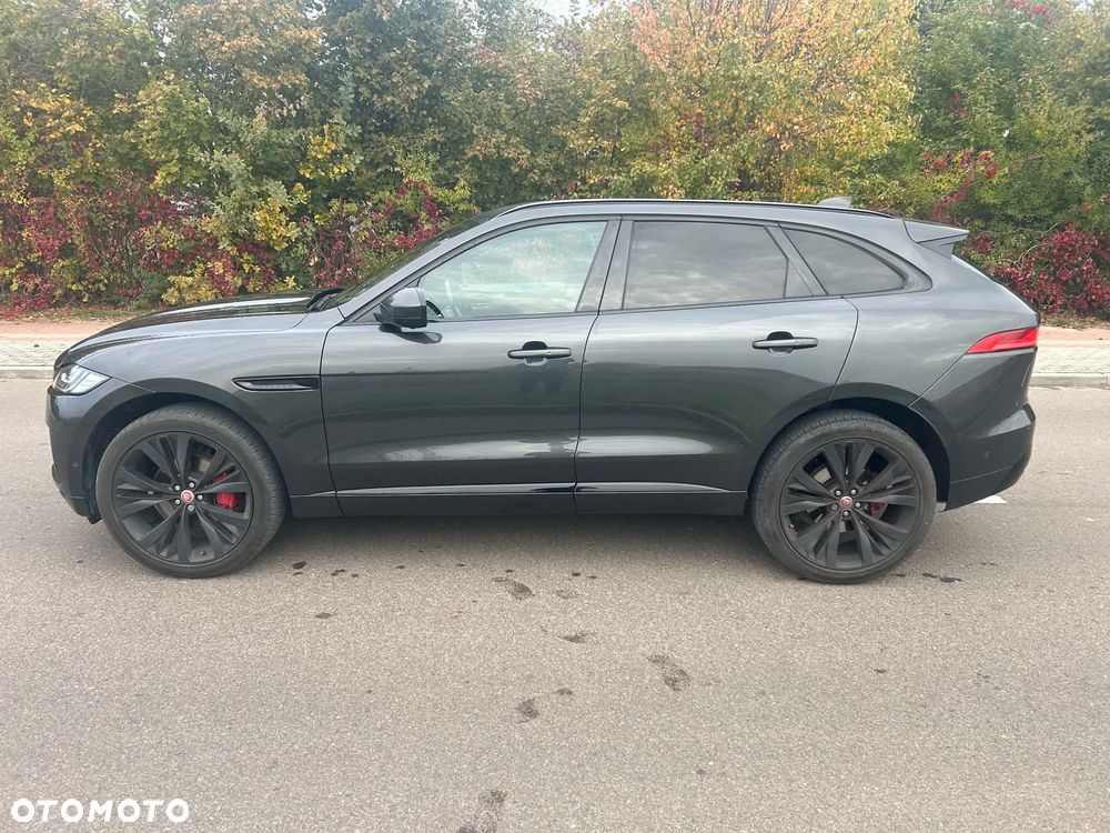 Jaguar F-Pace 2018 photo 2