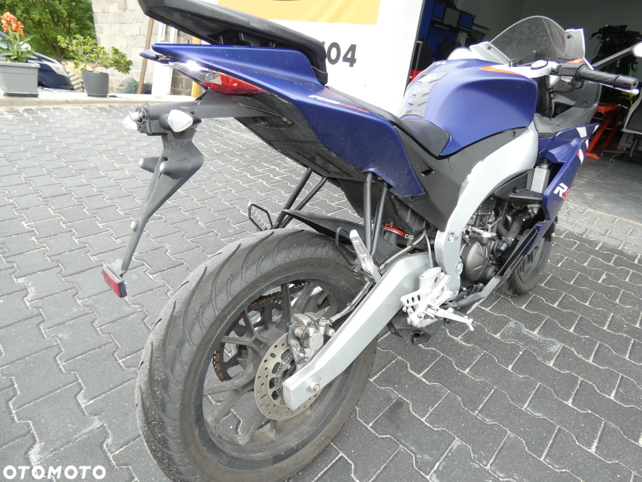 Aprilia RS - 9