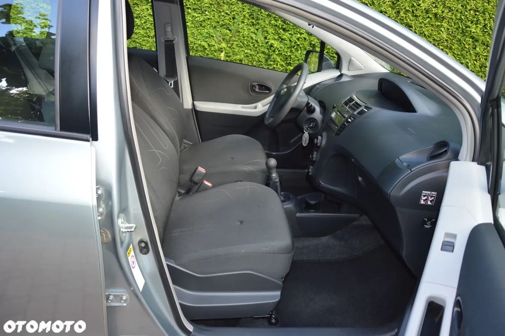 Toyota Yaris - 20
