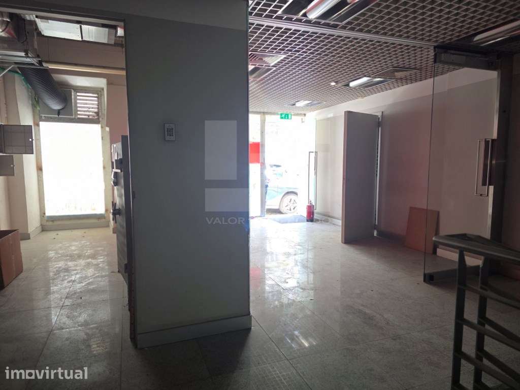 Loja comercial em Avenidas Novas, Lisboa, com localização privilegi... - Grande imagem: 5/33