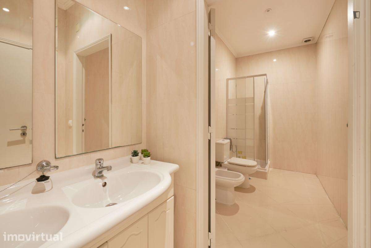 Quarto - localizado em Entrecampos Lisbon - Grande imagem: 5/12