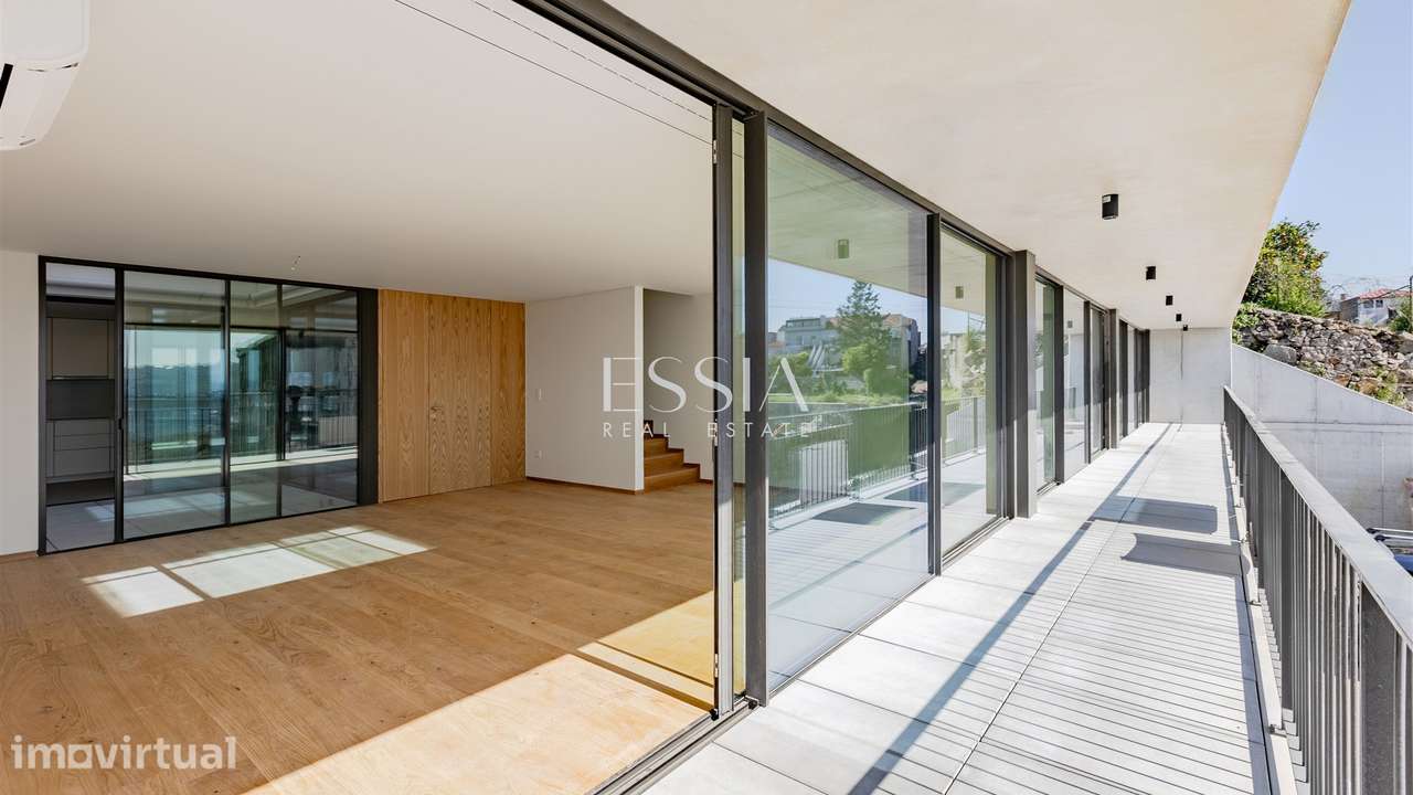 Apartamento T3 Duplex | Varandas, Box e Arrumos | Douro 39 - Grande imagem: 5/47