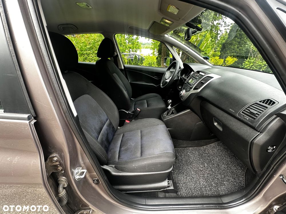Hyundai ix20 1.4 Trend - 14