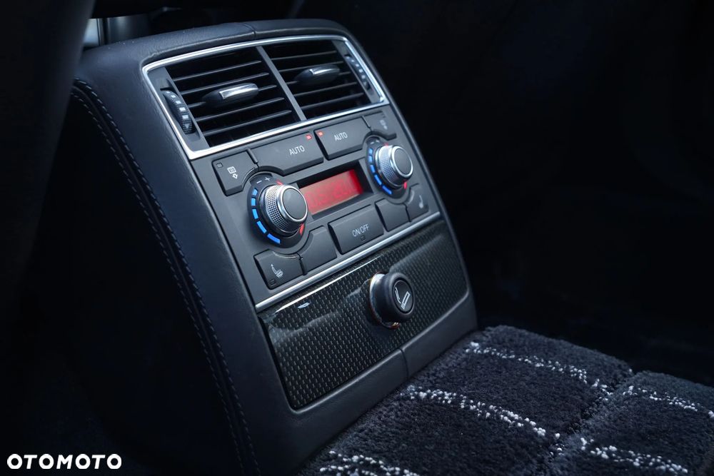 Audi S8 5.2 FSI Quattro - 30