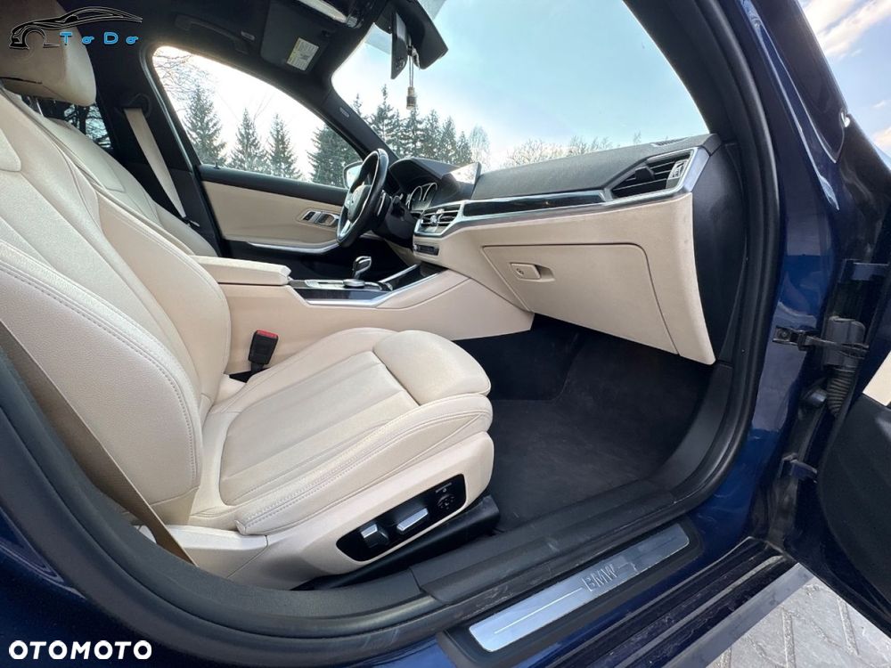 BMW Seria 3 330i GPF M Sport Shadow sport - 32