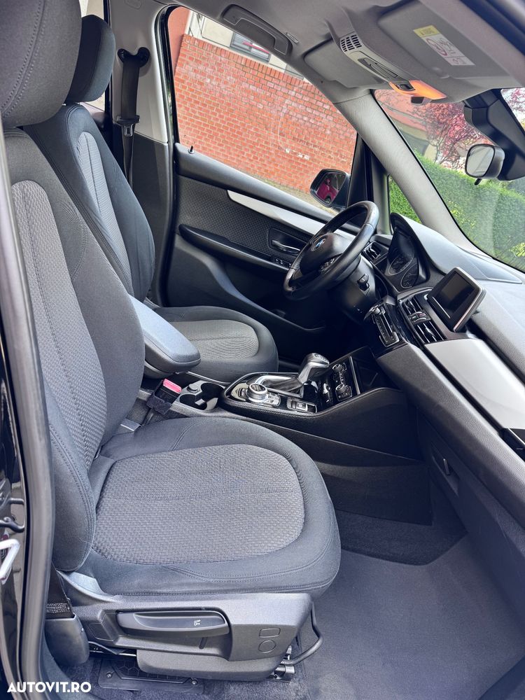 BMW Seria 2 216d Aut. Luxury Line - 7