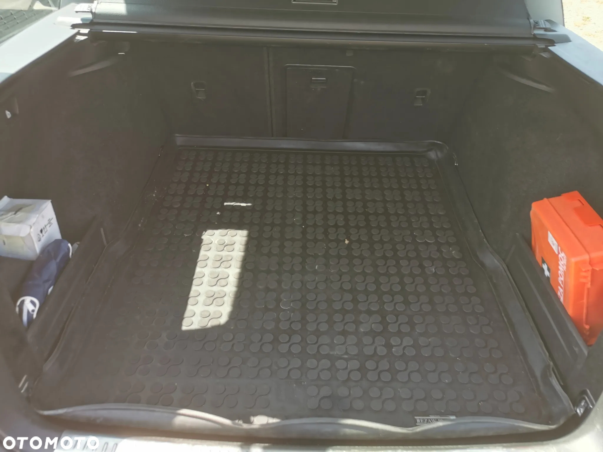 Volkswagen Passat 2.0 TDI Comfortline - 21
