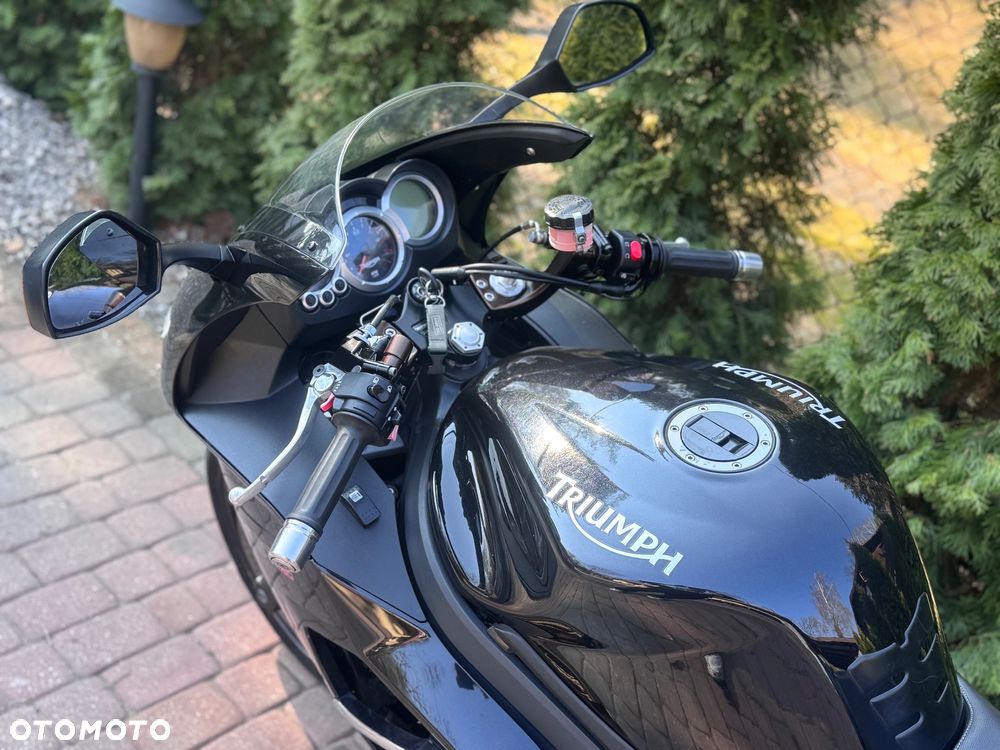 Triumph Sprint - 8