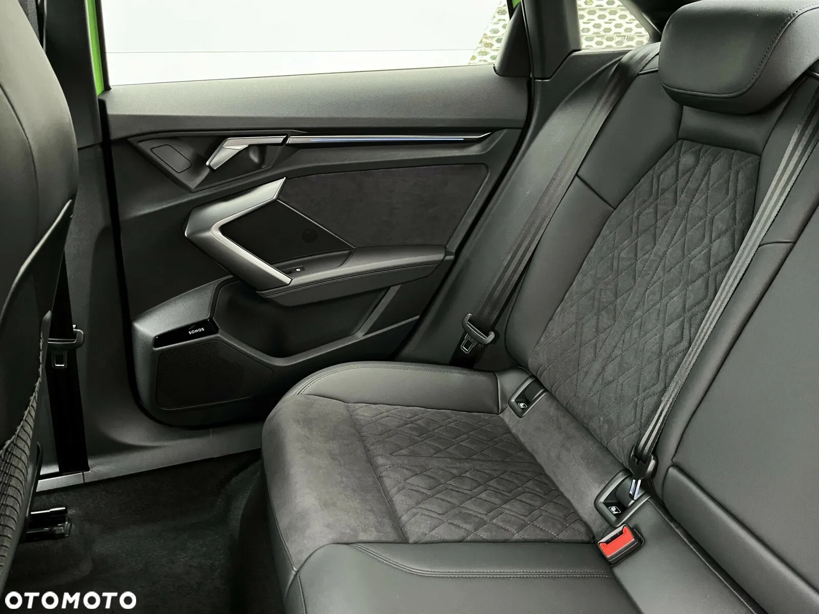 Audi RS3 Limousine - 11