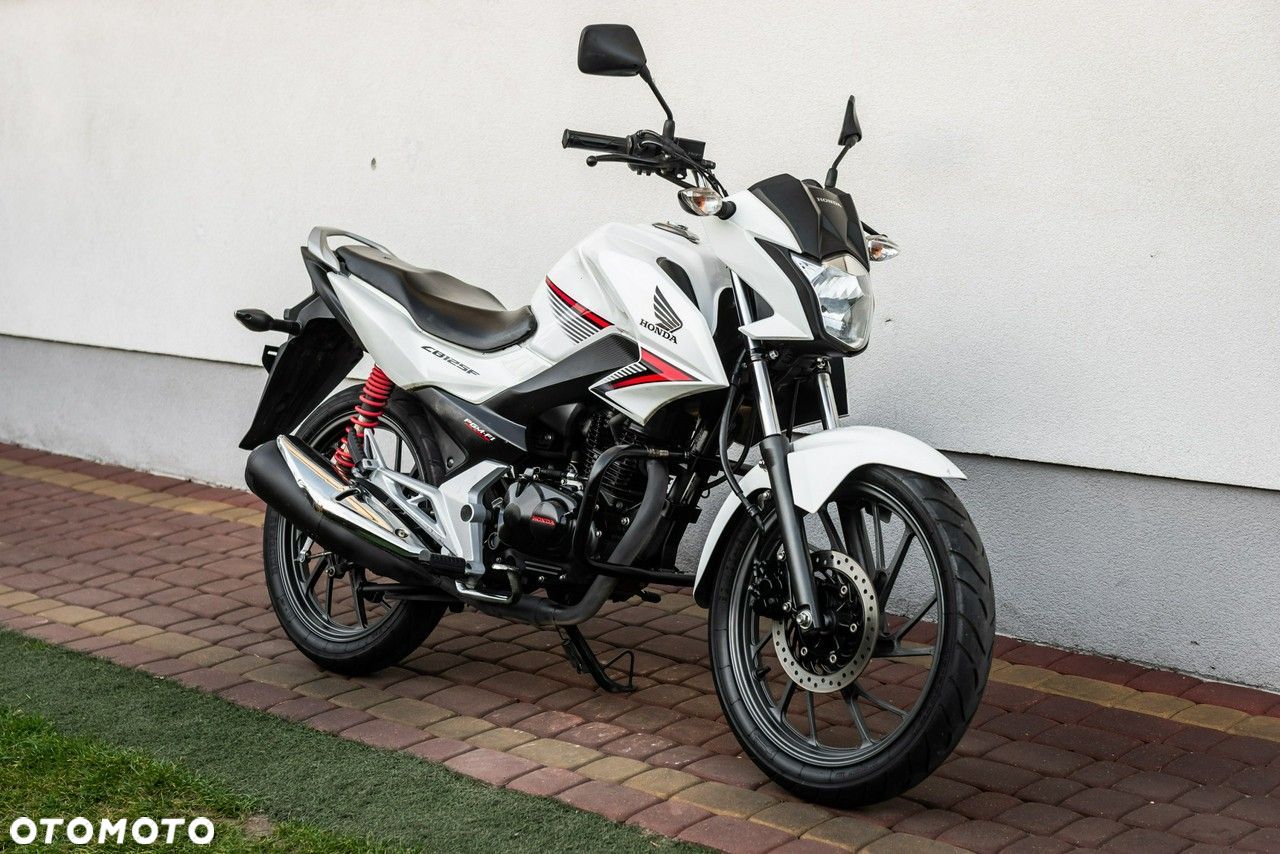 Honda CB - 1
