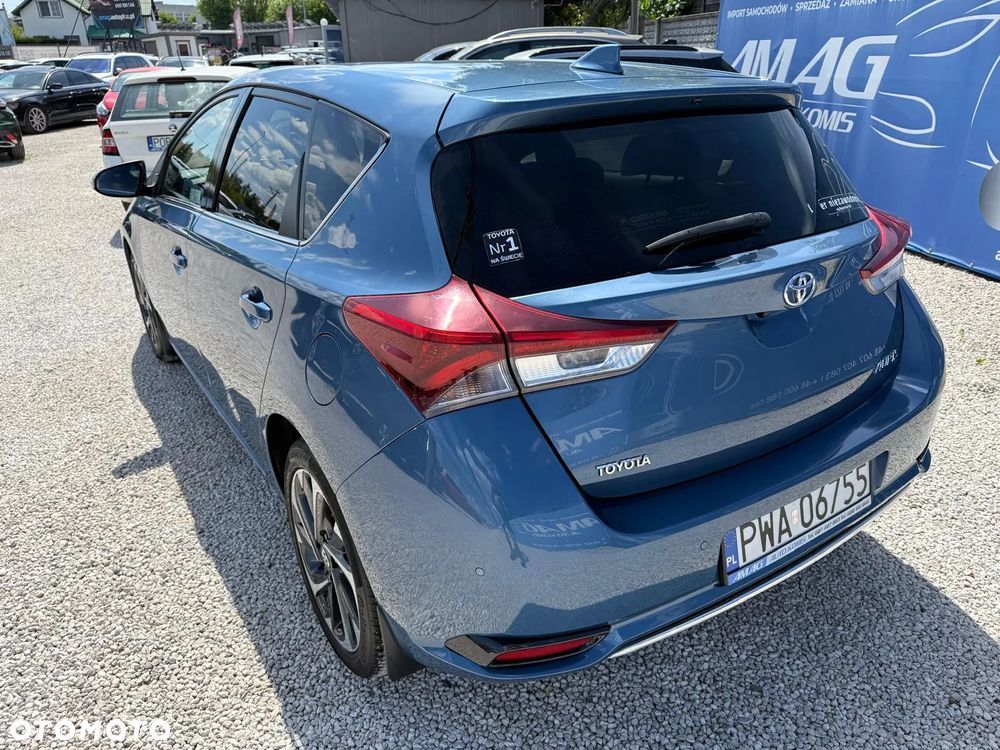 Toyota Auris 1.6 Premium Comfort - 8