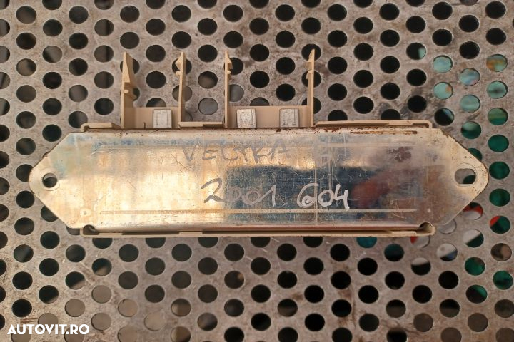 Amplificator audio Opel Vectra B [facelift] [1999 - 2002] Sedan 4-usi - 2