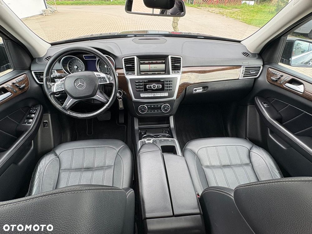 Mercedes-Benz GL 350 BlueTec 4-Matic - 23