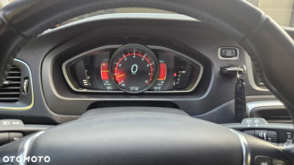 Volvo V40 Cross Country T4 AWD Momentum - 4