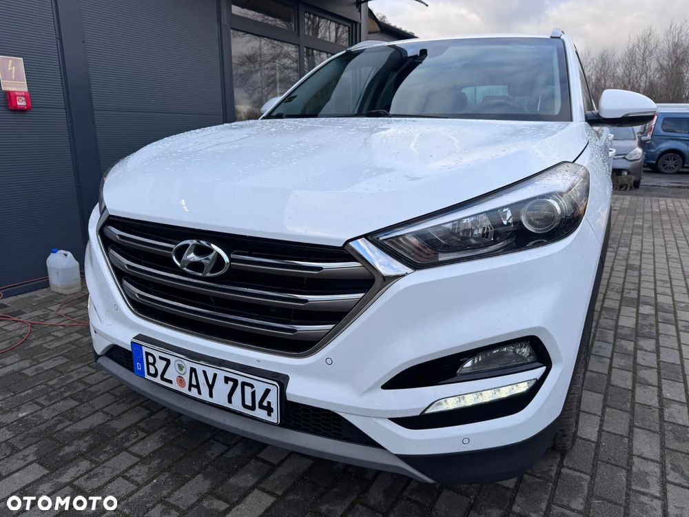 Hyundai Tucson blue 1.7 CRDi 2WD DCT Premium - 20