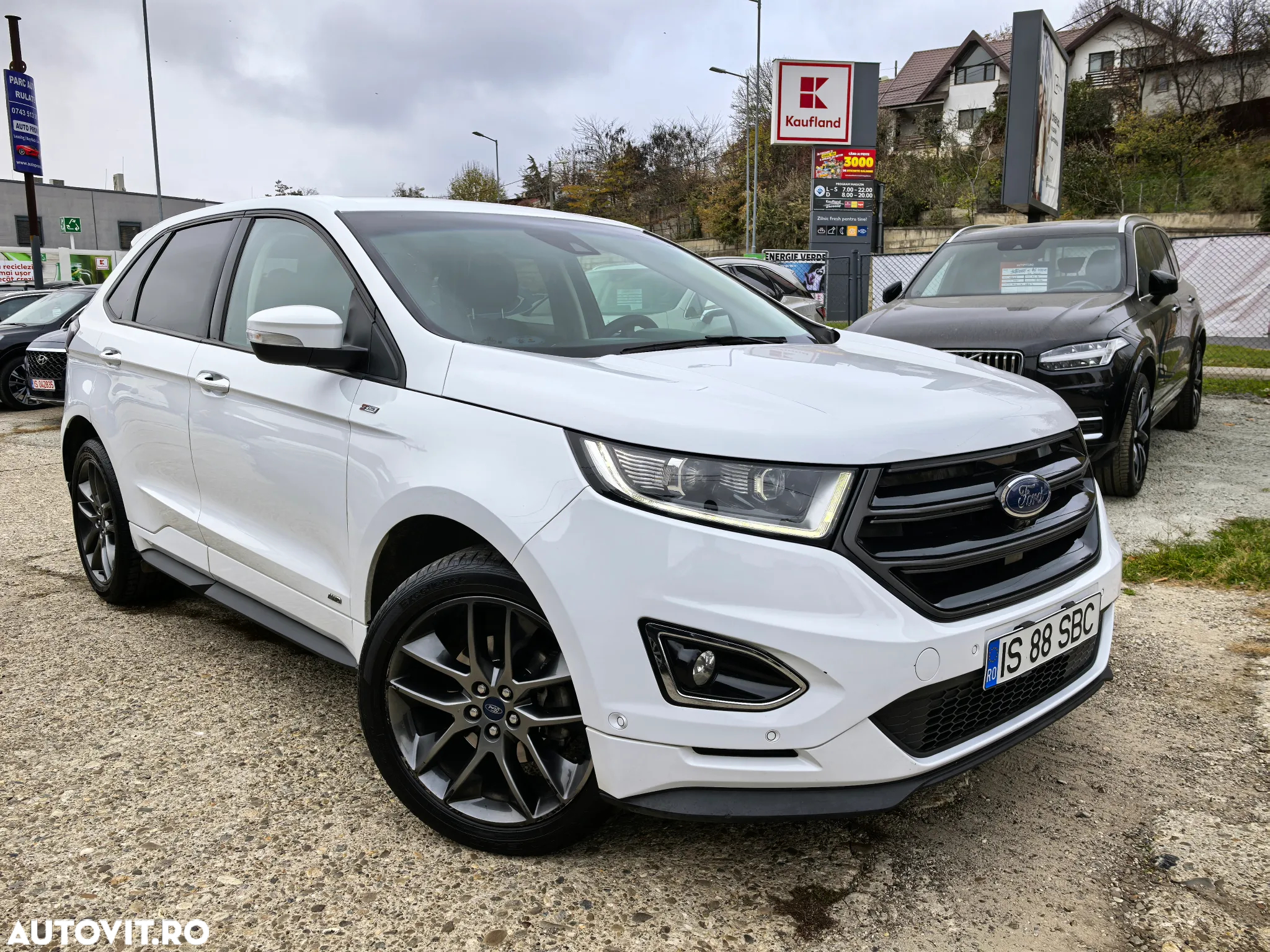 Ford Edge 2.0 TDCi Bi-Turbo 4x4 ST-LINE - 3