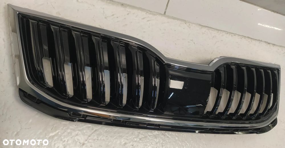 SKODA OCTAVIA III LIFT GRILL ATRAPA CHŁODNICY ORYGINAŁ - 5