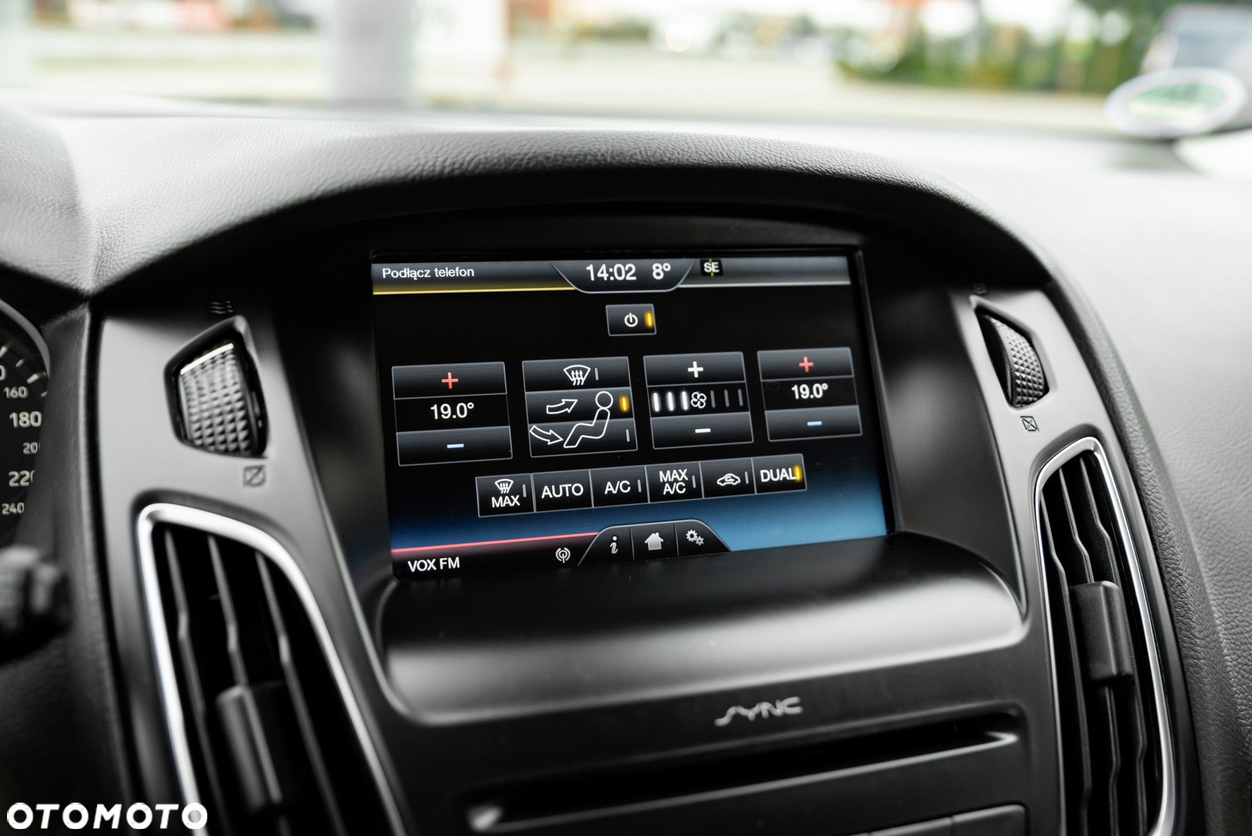 Ford Focus 1.0 EcoBoost Trend - 27