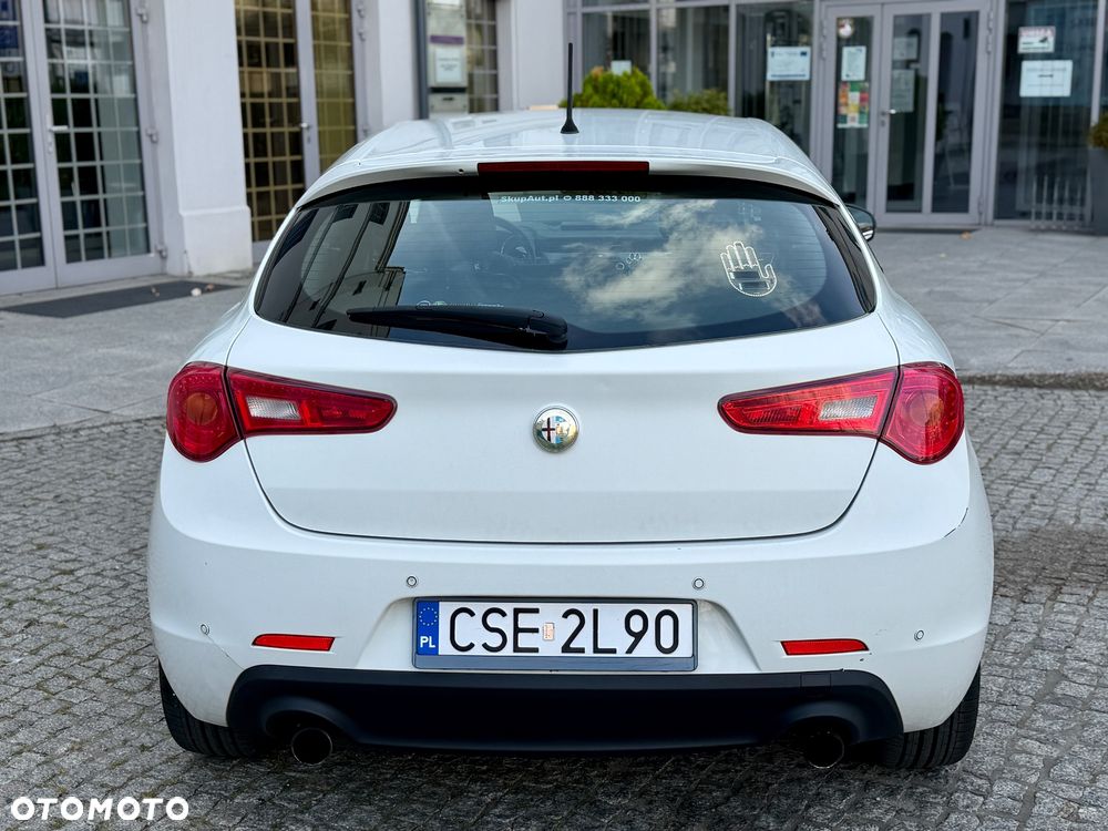 Alfa Romeo Giulietta 2.0 JTDM 16V Turismo - 12