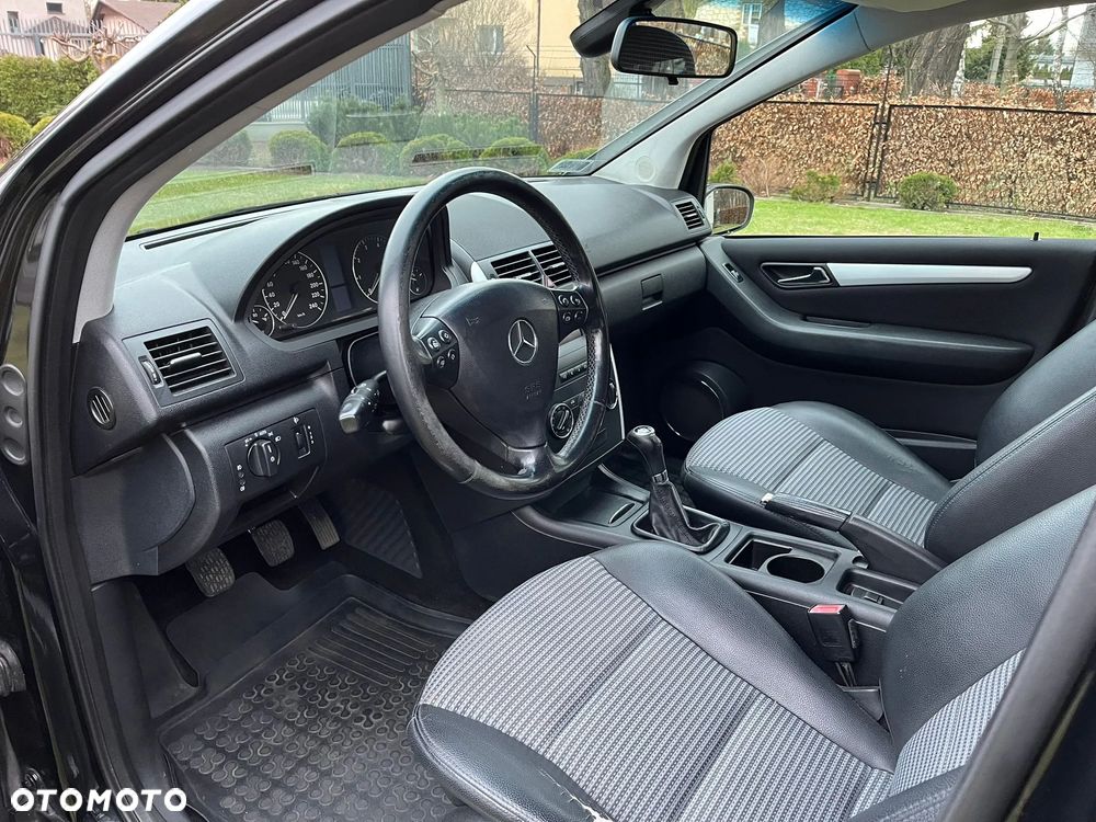 Mercedes-Benz Klasa A 170 Avantgarde - 13