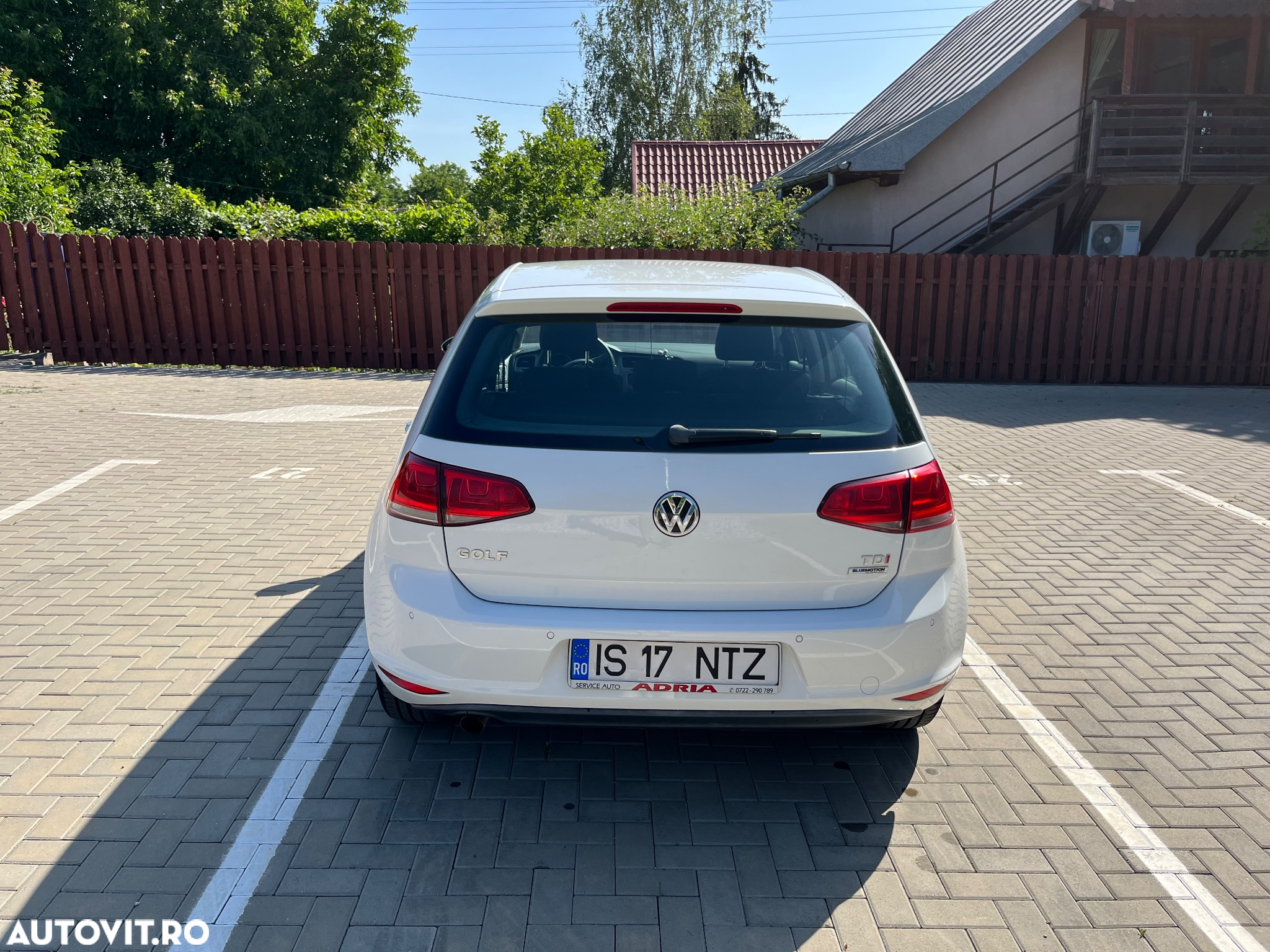 Volkswagen Golf - 13