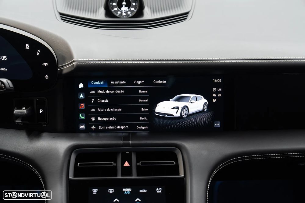 Porsche Taycan Cross Turismo 4 - 50