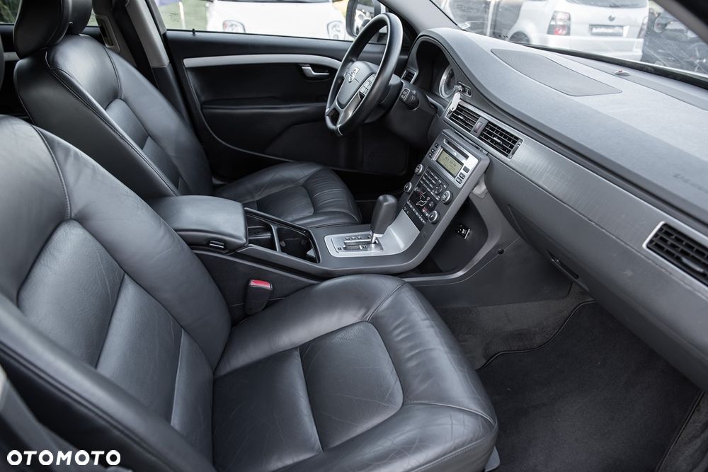 Volvo XC 70 D5 AWD Kinetic - 20