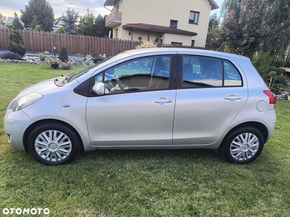 Toyota Yaris 1.33 Luna - 6