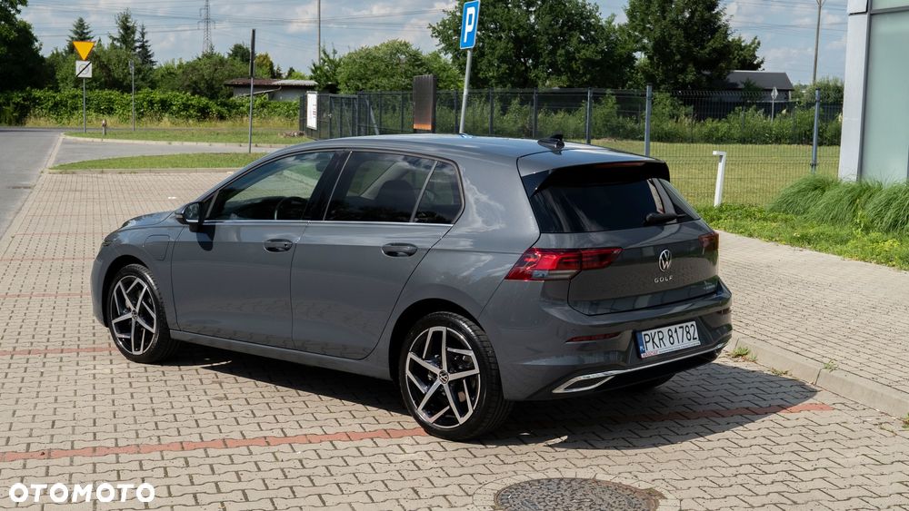 Volkswagen Golf - 3