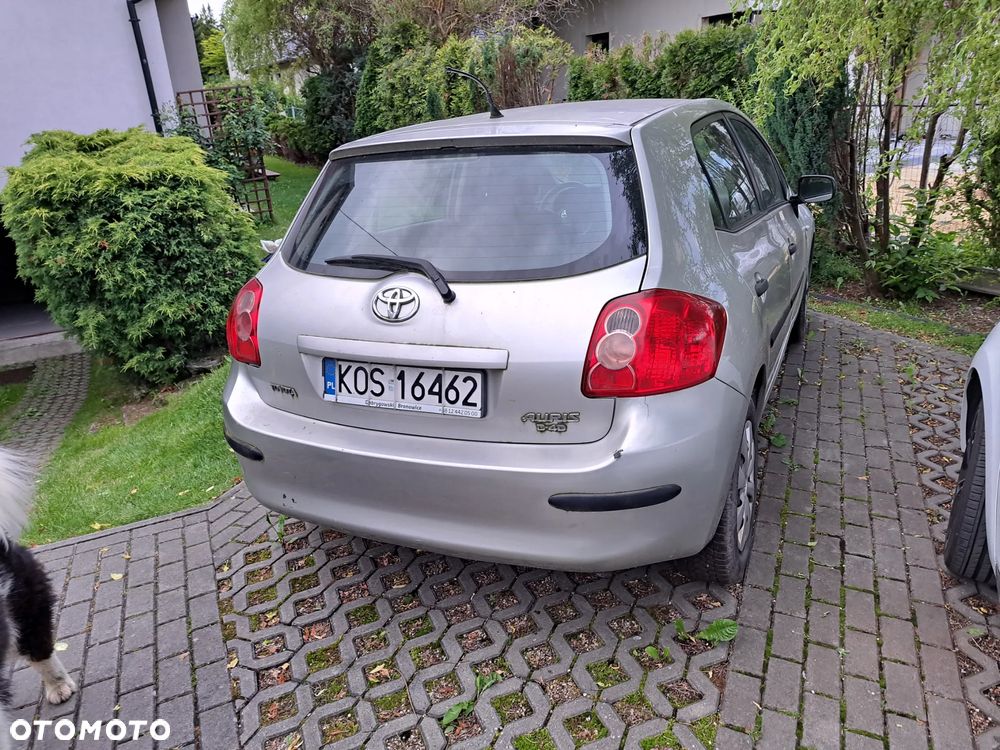 Toyota Auris - 2