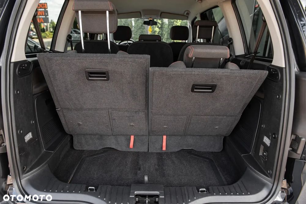 Ford Galaxy - 26
