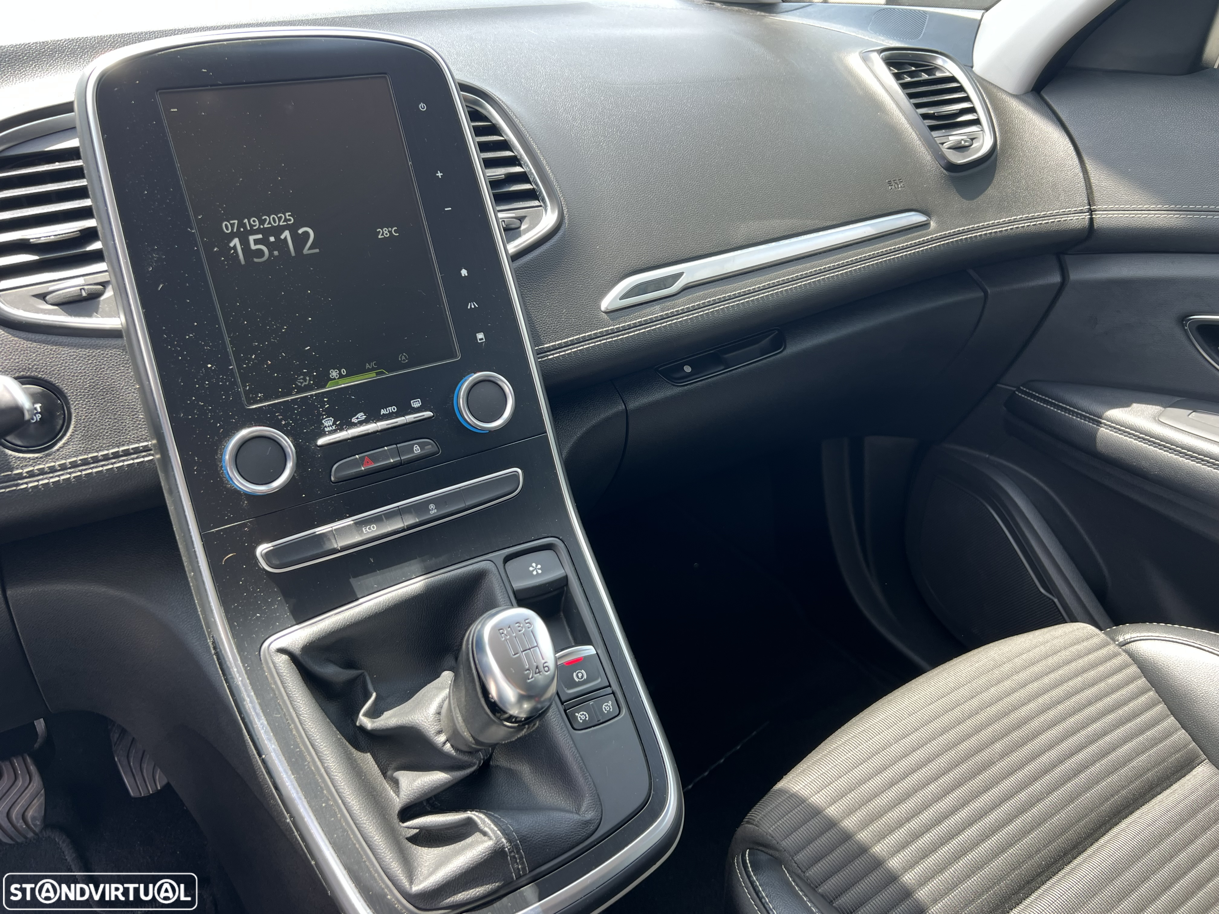 Renault Grand Scénic 1.5 dCi Intens Hybrid Assist SS - 12