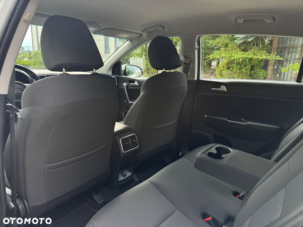 Kia Sportage 1.7 CRDI 2WD ISG Dream-Team Edition - 18