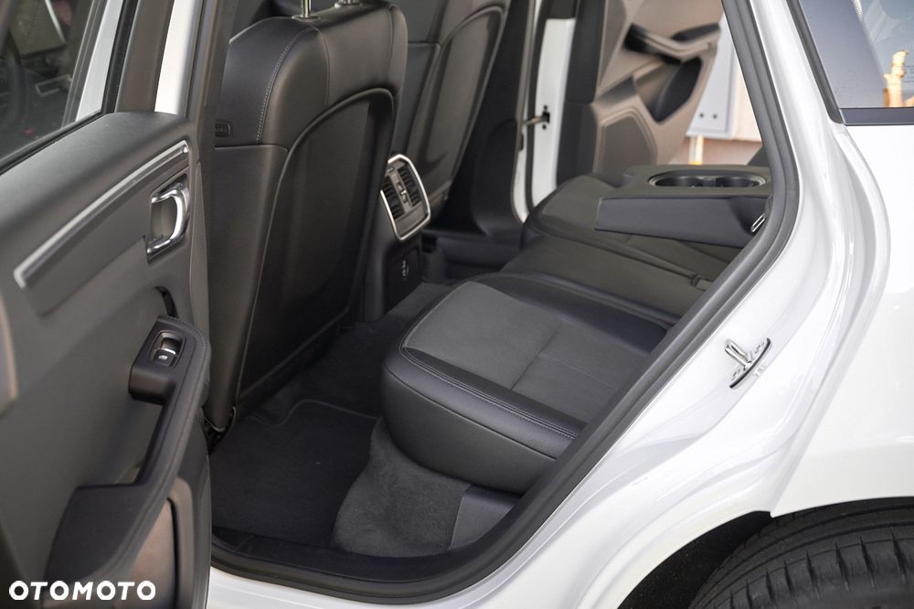 Porsche Macan Standard - 27