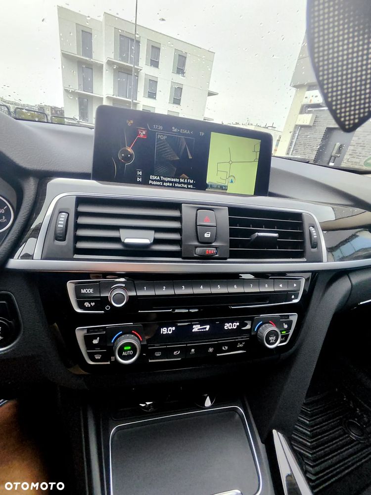 BMW Seria 3 320d Luxury Line Purity - 18