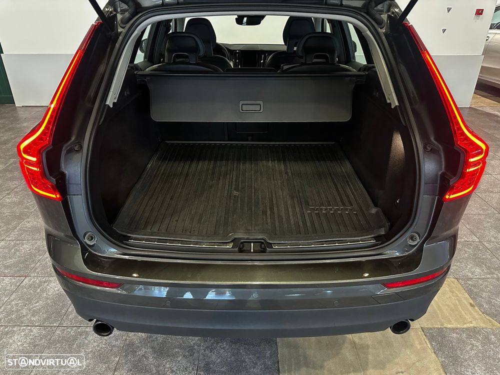 Volvo XC 60 2.0 D4 Momentum AWD Geartronic - 7