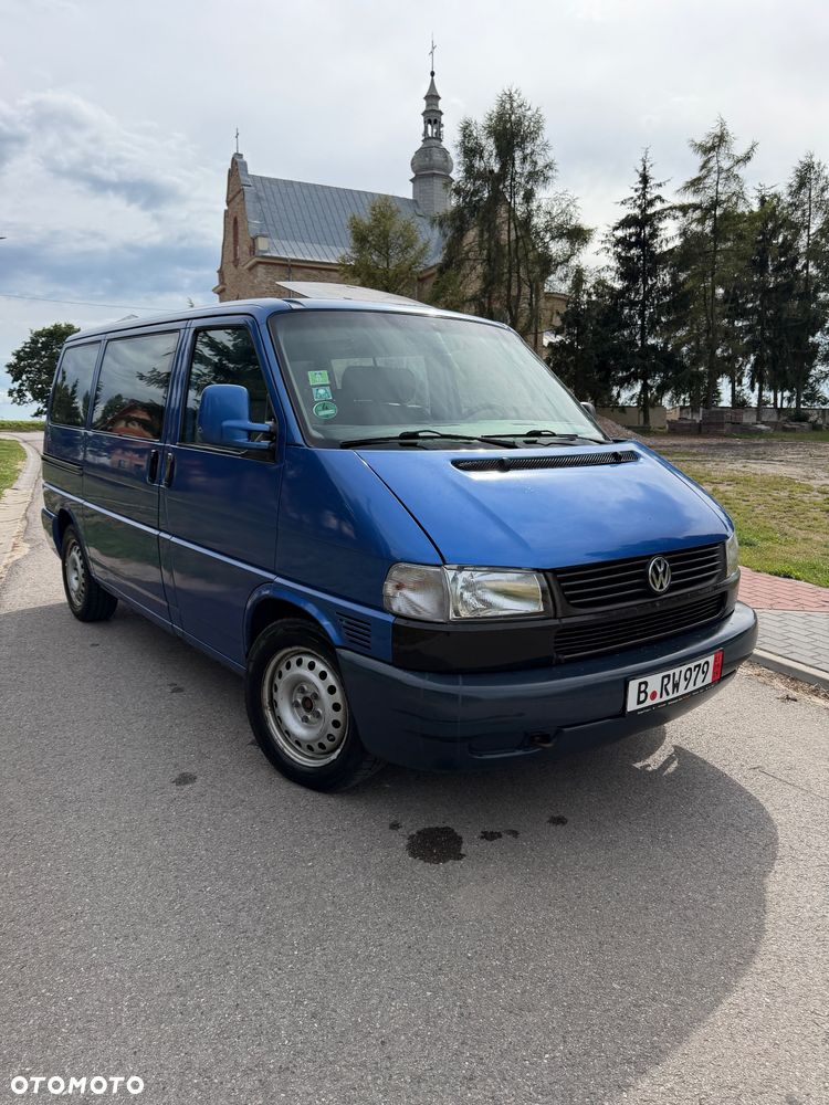 Volkswagen Multivan - 1