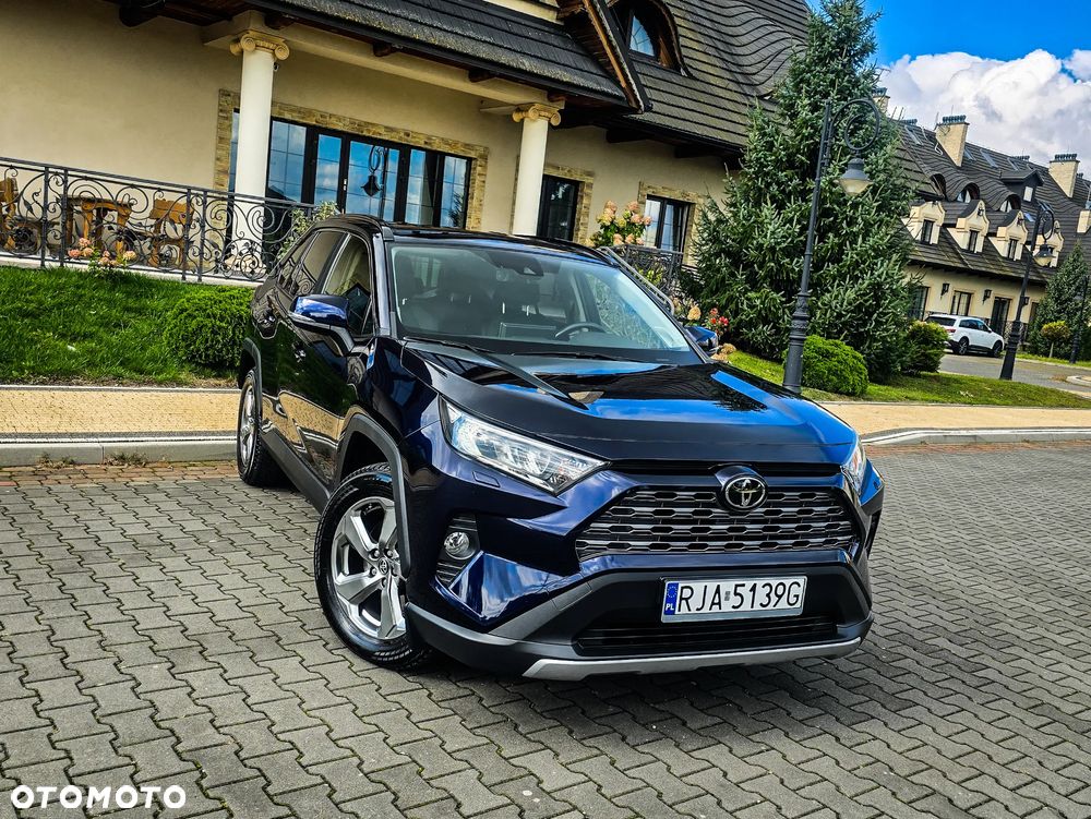 Toyota RAV4 - 9