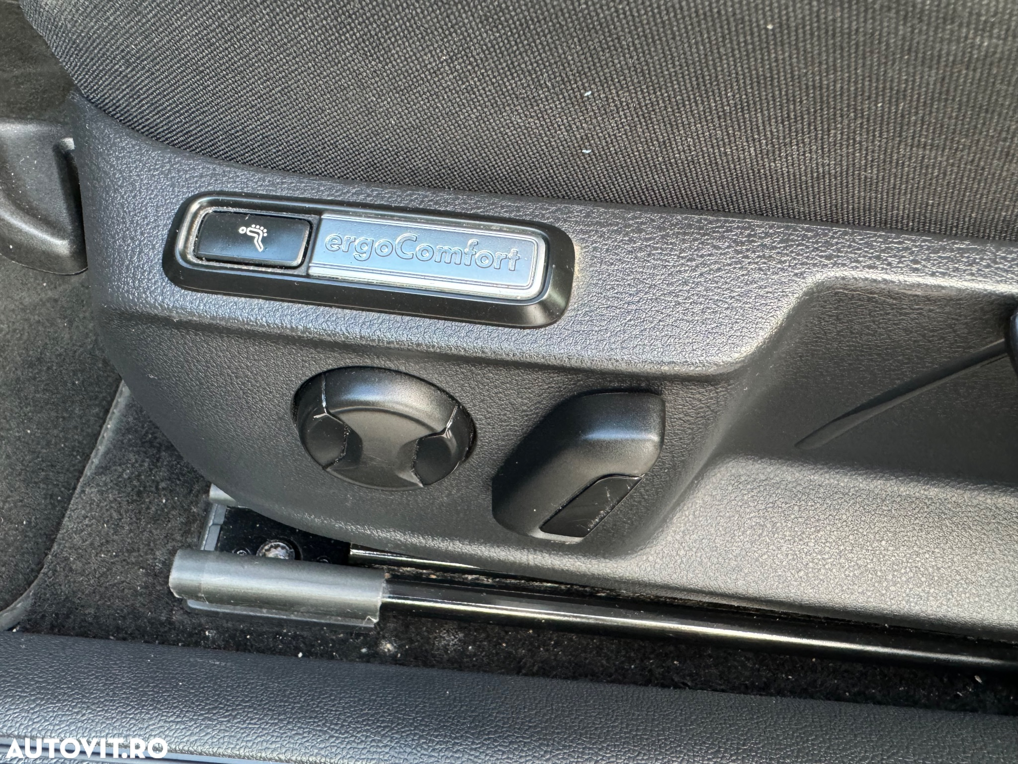 Volkswagen Passat 2.0 TDI DSG Comfortline - 14