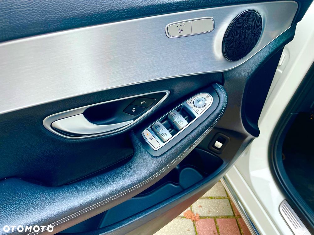 Mercedes-Benz Klasa C 300 7G-TRONIC Avantgarde - 19